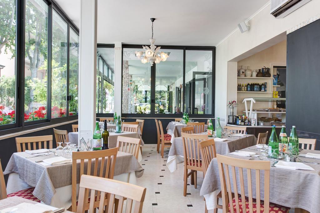 Hotel Giamaika Cesenatico Zewnętrze zdjęcie